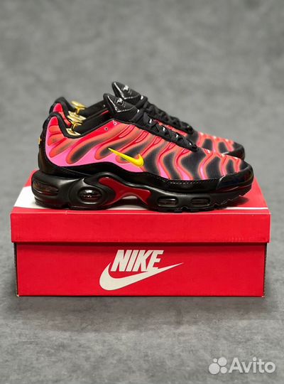 Кроссовки Nike