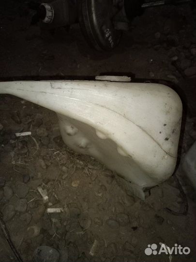 Бачок стеклоомывателя Bmw 3-Series E30