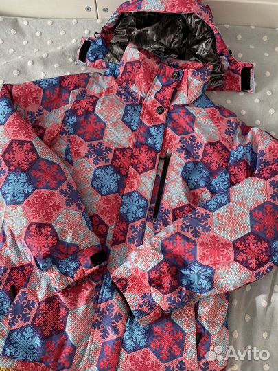 Горнолыжная куртка женская