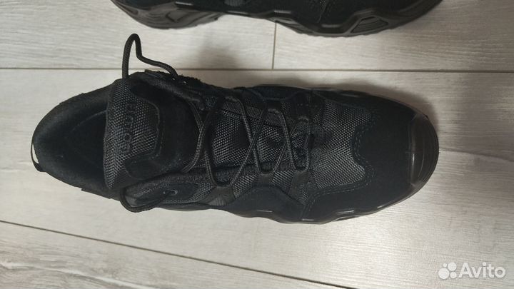 Кроссовки lowa 44 размер, стелька 29см