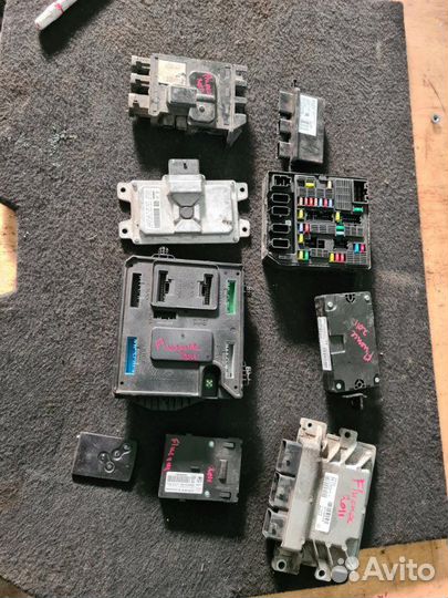 Блок управления двигателем Renault Fluence седан