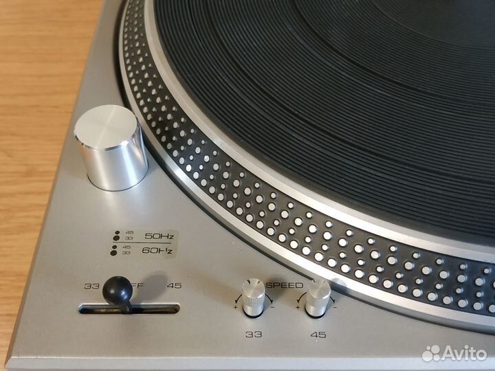 Проигрыватель винила Technics SL-1200 Japan