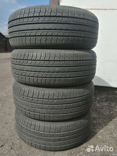 Yokohama dB Decibel E70B 215/55 R17
