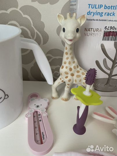 Аксессуары для кормления и купания малыша