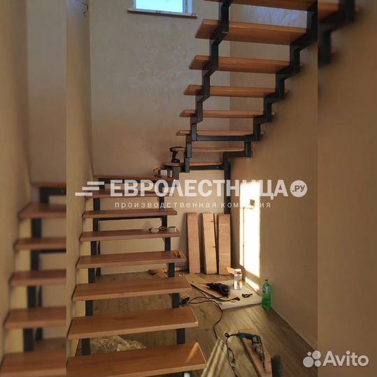 Лестница на второй этаж