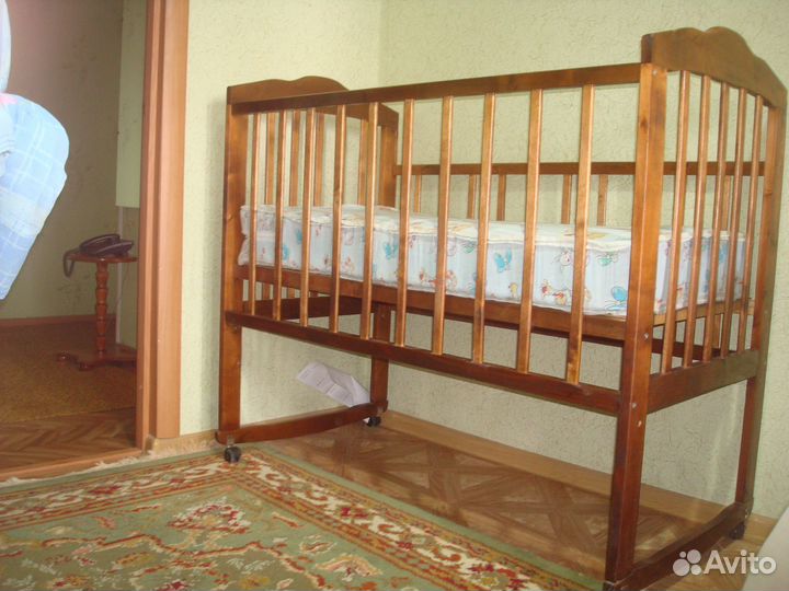 Кроватка детская