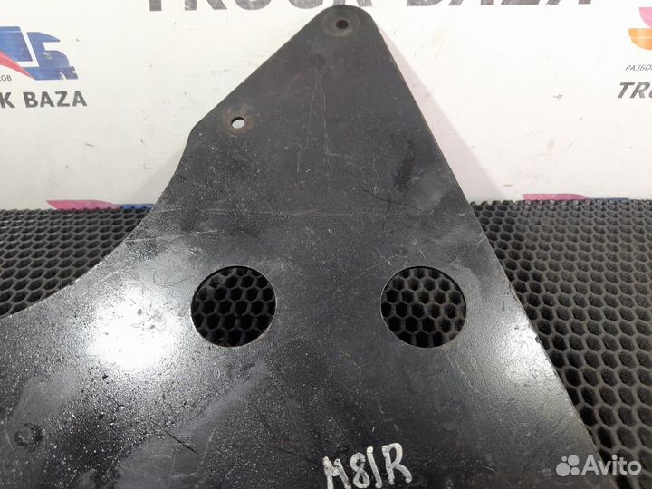 Кронштейн крепления крыла правый Man TGA, Man TGS