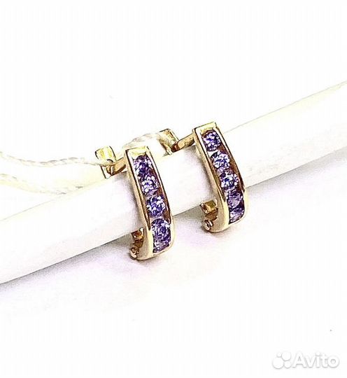 Золотые серьги с фианитом