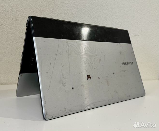 Samsung (i3 2.30GHz/16gb ddr3l/520MX 1gb/SSD+HDD)