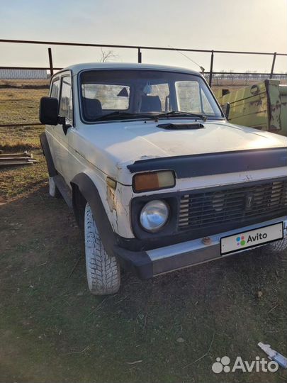 LADA 4x4 (Нива) 1.7 МТ, 1996, битый, 120 000 км