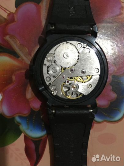 Часы 300 лет российскому флоту