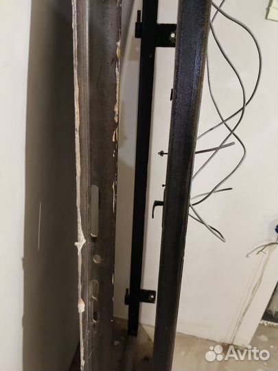 Дверь входная металлическая