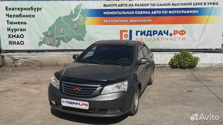 Накладка на торпедо Geely Emgrand EC7 106700107200