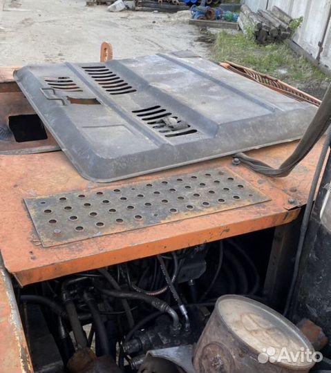 Разбор Hitachi ZX200-3