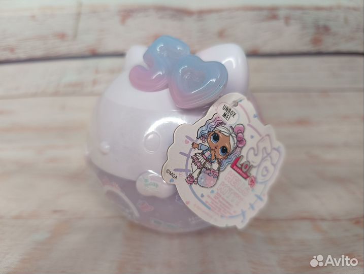 Куклa LOL Surprise Loves Hello Kitty Miss Pearly