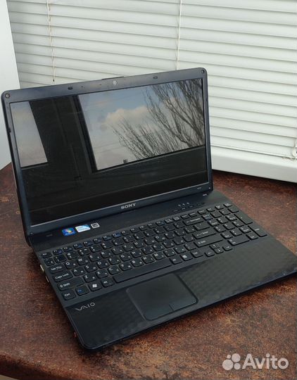 Продаю ноутбук Sony vaio