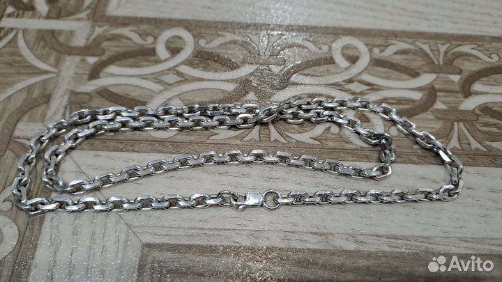 Серебряная якорная цепь