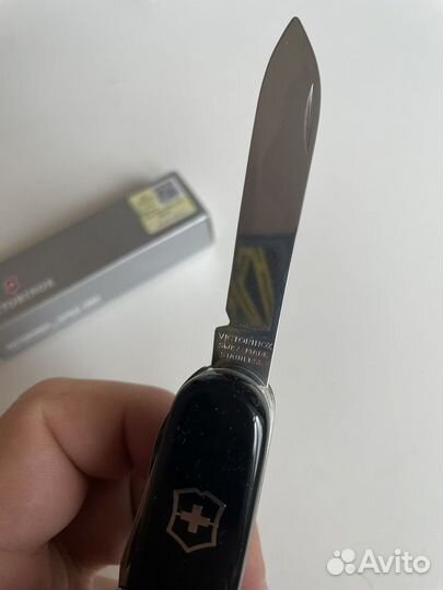 Нож victorinox новый 1.3713 черный