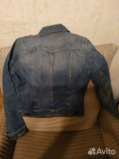 Стильная джинсовая куртка