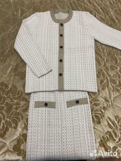 Костюм женский