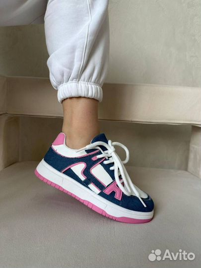 Обувь оптом