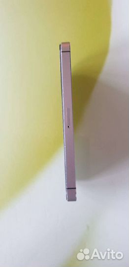 Телефон iPhone 5s