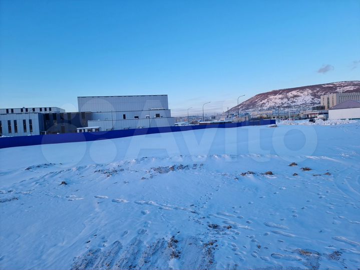 Здание, 1500 м²