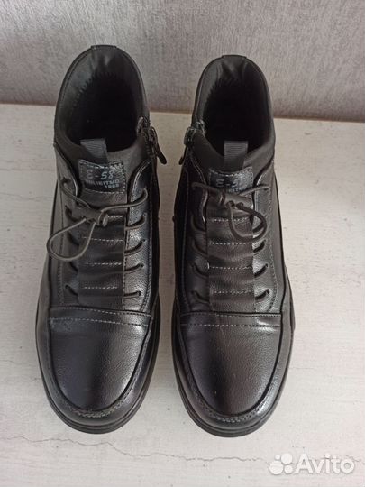 Кроссовки, ботинки демисезонные