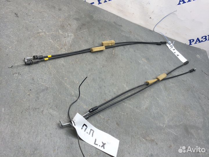Трос передней двери lancer 10