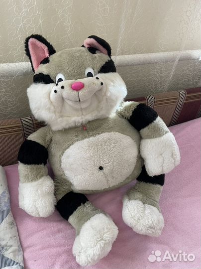 Кот игрушка