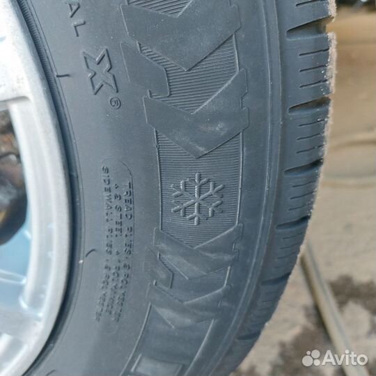 Michelin Agilis 51 Snow-Ice 205/65 R15C 102