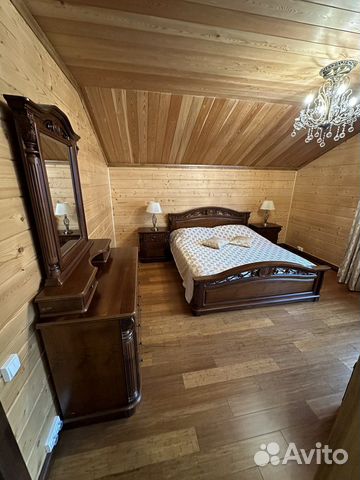 Спальный гарнитур Румыния из массива дерева купить в Домодедово ...