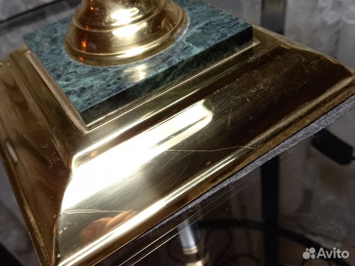 Лампа настольная банкир