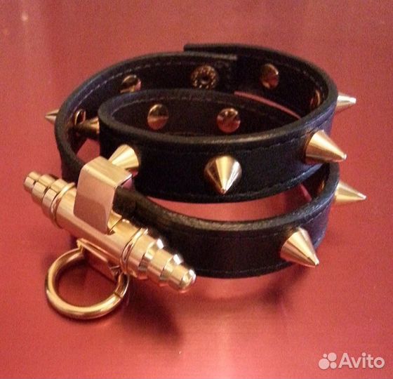 Кожаный браслет