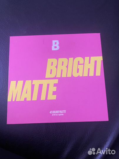 Палетка теней bright matte новая