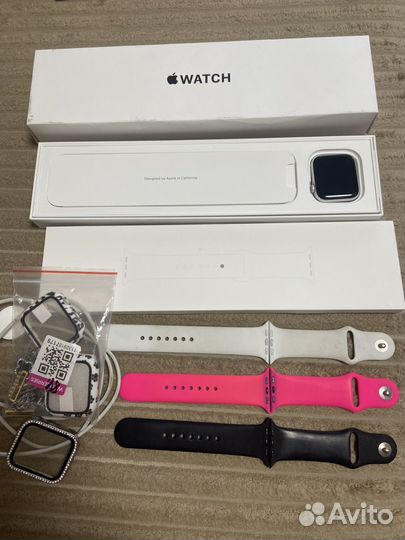 Часы apple watch se 44 mm 2022