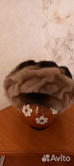 Головные уборы женские