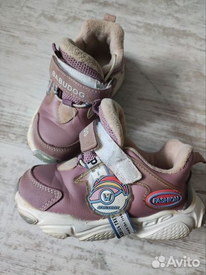 Кроссовки для девочки