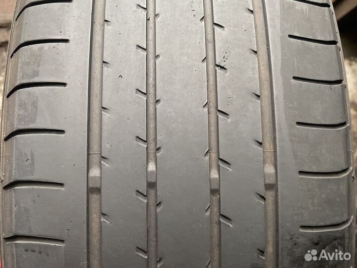 Yokohama Advan A10 215/55 R17 94V