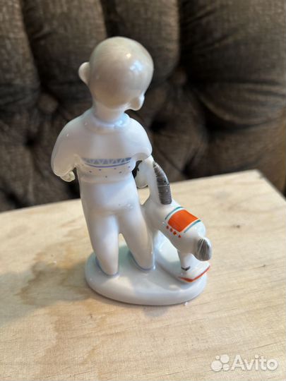 Статуэтка Мальчик с лошадкой, лфз 1960 гг