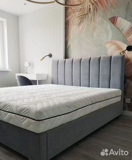 Кровать с подъемным механизмом