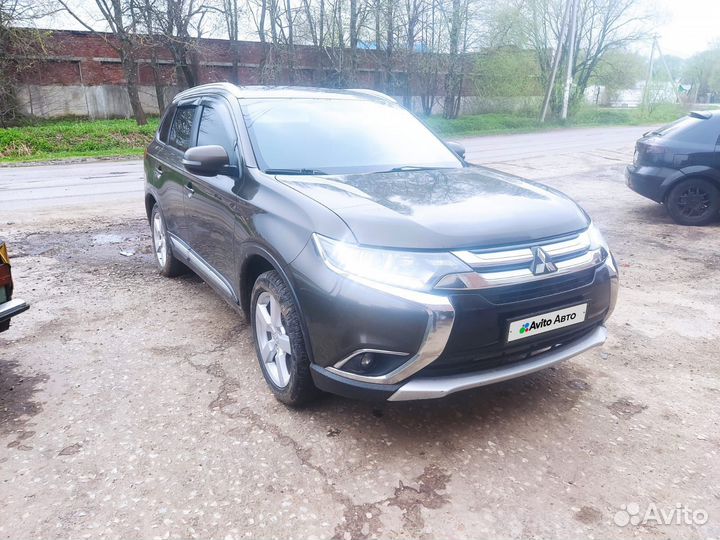Mitsubishi Outlander 2.0 CVT, 2016, 151 400 км