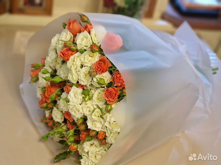 Букеты из кустовых роз