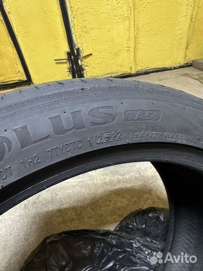 Kumho Solus TA51 245/40 R19