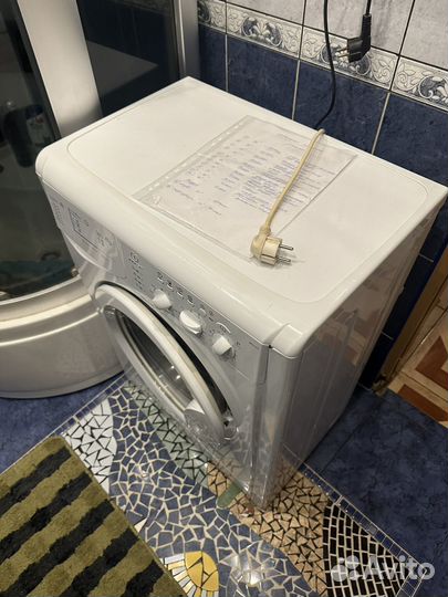 Стиральная машина бу indesit