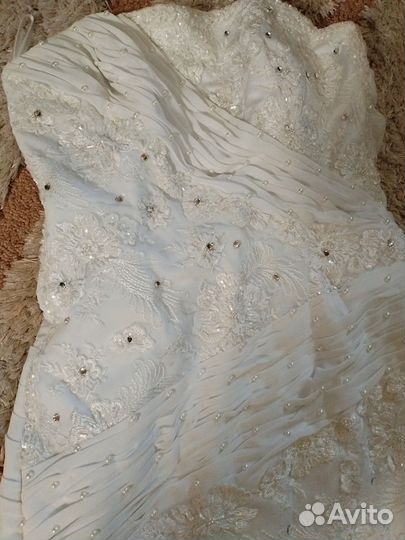 Свадебное платье 46 48 бу