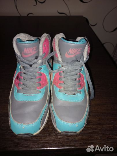 Кроссовки для девочки зимние