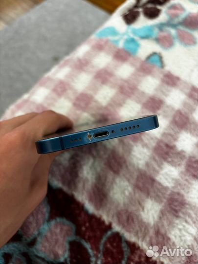 iPhone 12, 64 ГБ