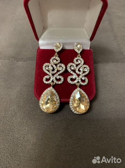 Серьги бижутерия