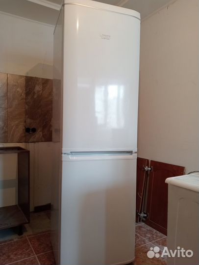 Холодильник бу ariston Hotpoint 2х камерный